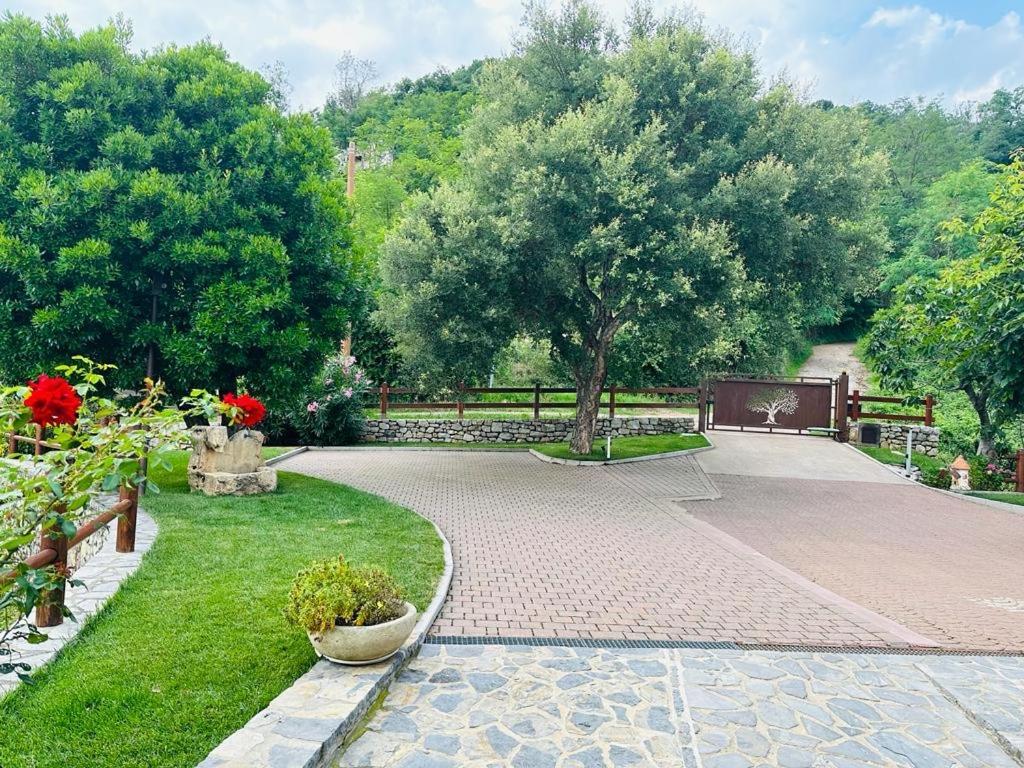 مبيت وإفطار Villa dʼAlmè Le Lanterne المظهر الخارجي الصورة
